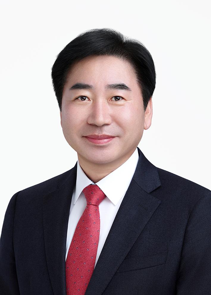 김영욱