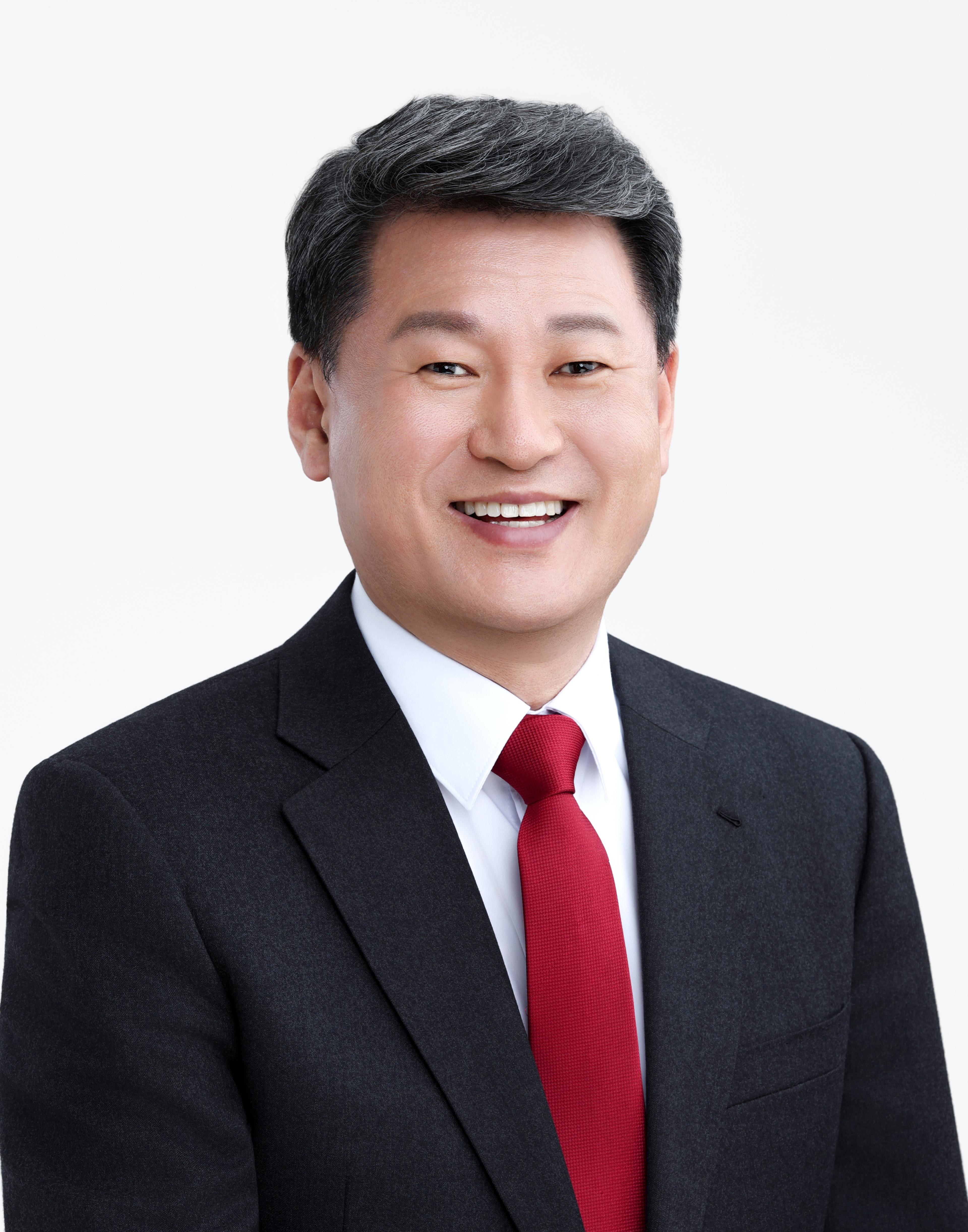 김성수