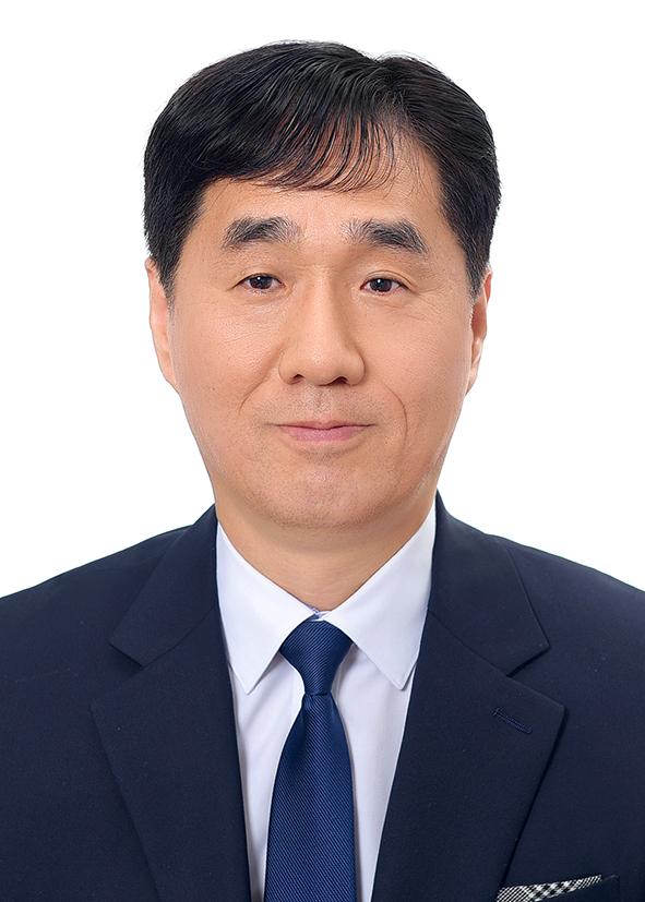 김철우