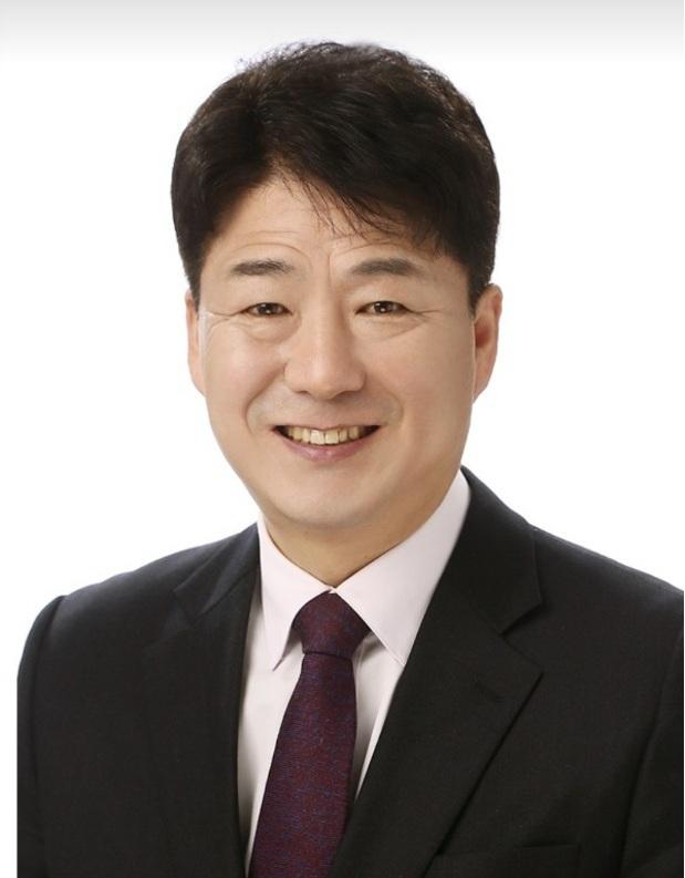 임재근