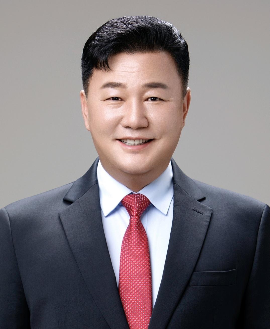 이강섭