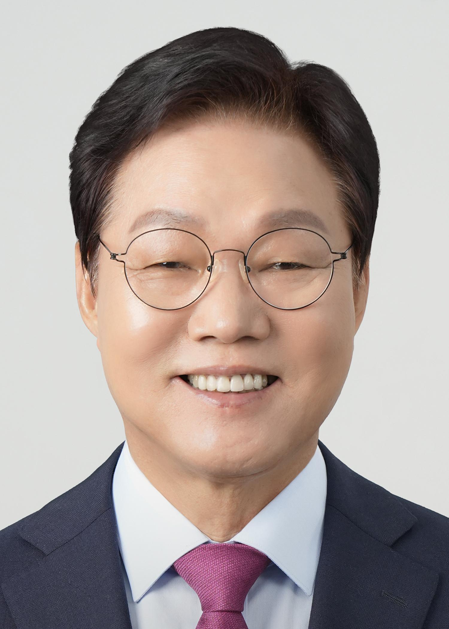 박완수