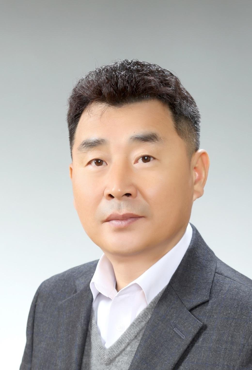 김홍수