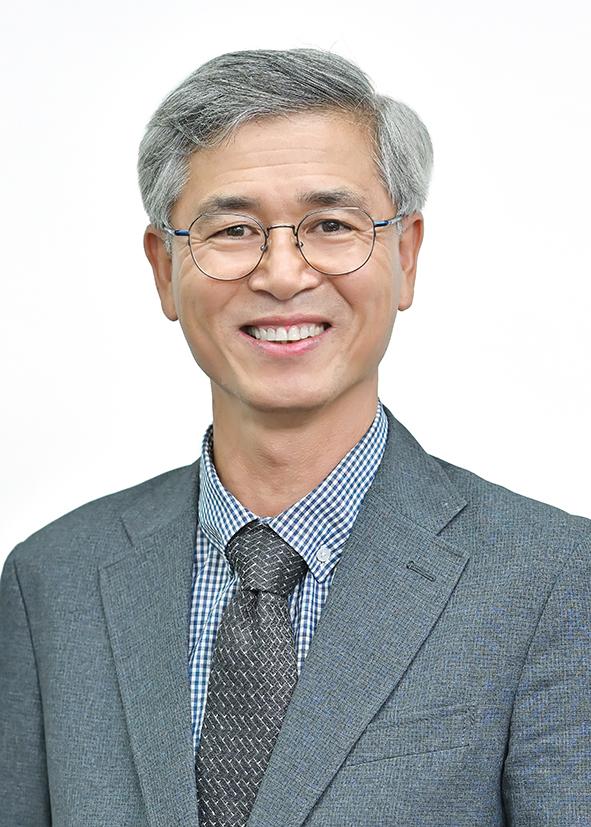 김진용