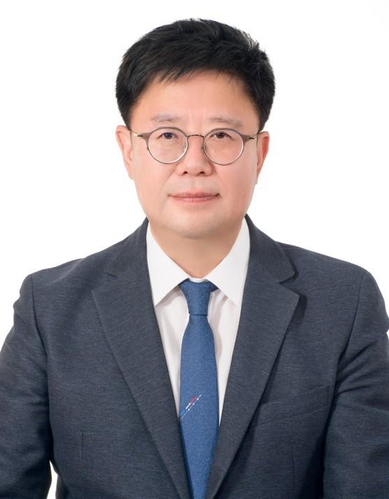 양용석
