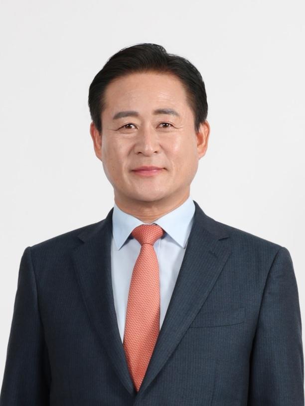 신영재