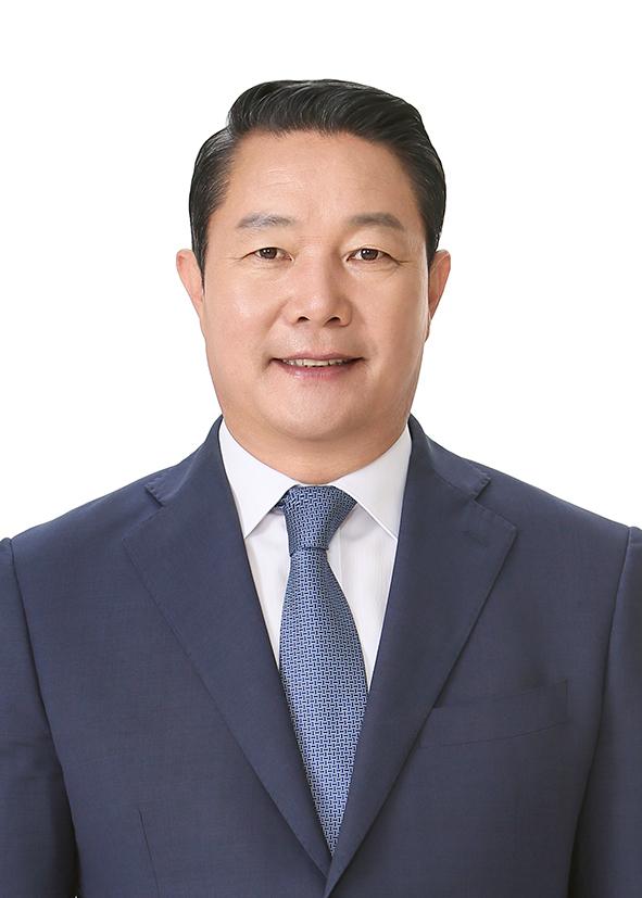 최영일