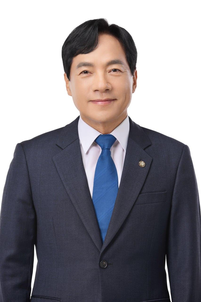 이성윤
