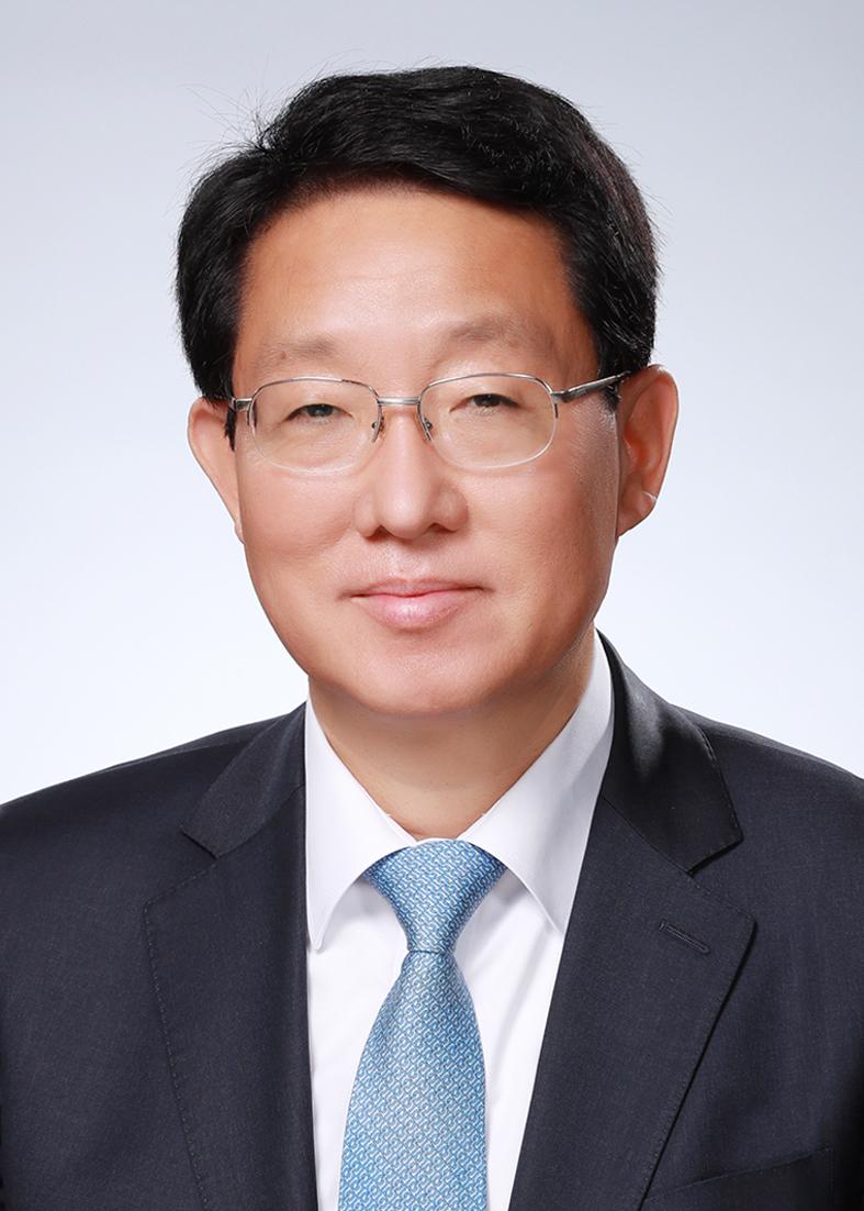 김상훈